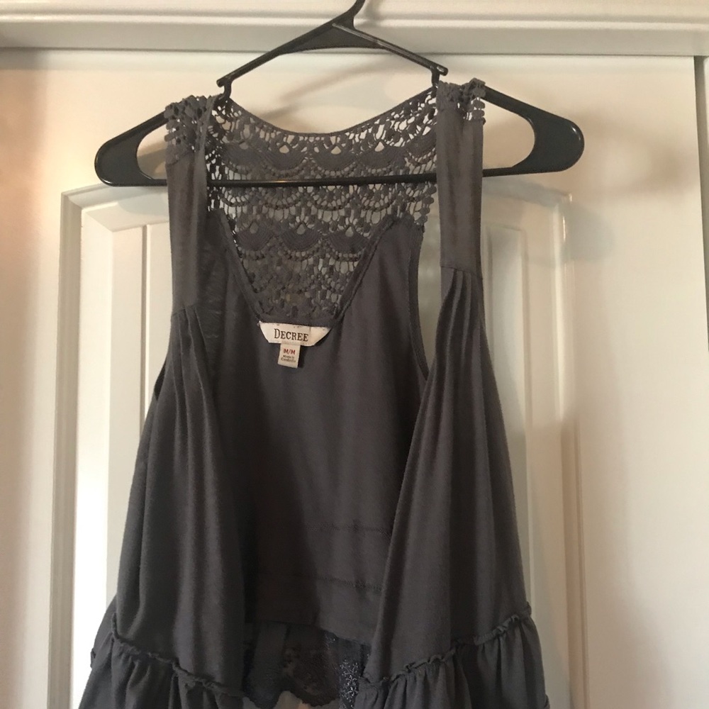 Decree vest